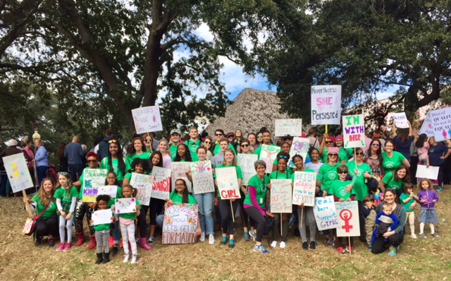 Newomen+Club+Well+Represented+at+New+Orleans+Womens+March