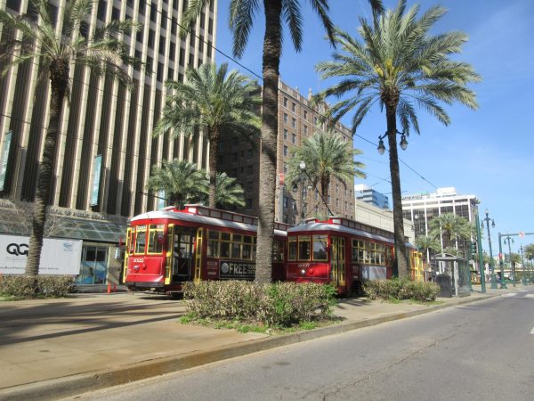 Two streetcars on the Canal Streetcar Line
Taken by Infrogmation on Wikimedia Commons.